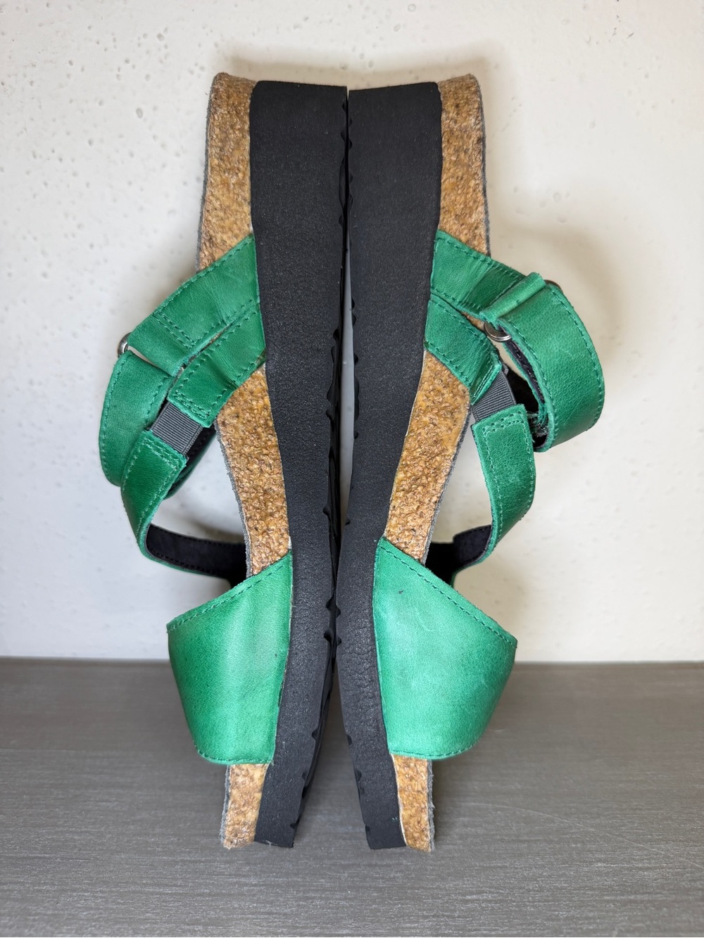 Naot Gabriela Womens 8 Slide Emerald Green Leather Adjustable Slip On Sandal - Picture 6 of 9